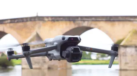 DJI lance le drone Air 3S avec double caméra, LiDAR et fonction de vol de nuit sécurisée pour 1099 $.