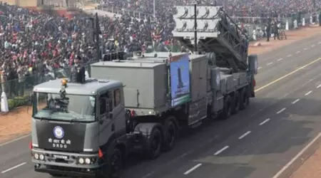 L'Inde a déployé des systèmes de défense antimissile à moyenne portée MR-SAM qui peuvent abattre des missiles antinavires et balistiques.