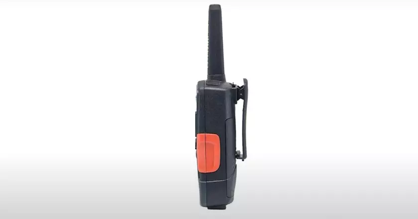 Cobra ACXT1035R radio portable camping