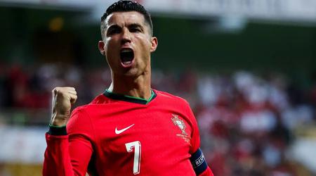 Cristiano Ronaldo a lancé sa chaîne YouTube, battu le record historique du service et obtenu un bouton d'or, le tout en une journée !