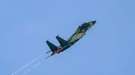 Le premier chasseur F-15EX Eagle II modernisé dans sa configuration finale a effectué son premier vol.