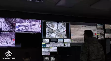 L'armée ukrainienne a mené la première opération réussie impliquant exclusivement des drones terrestres et des drones aériens.