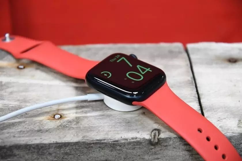 Watch SE (2nd Gen) ou Apple Watch Series 10