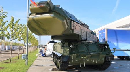 HIMARS a détruit pour la première fois une très rare station de détection et de désignation de cible 9S36M du système de missiles sol-air Buk-M3.
