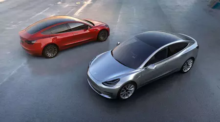 Tesla rappelle près de 820 000 véhicules en raison d'un bug logiciel