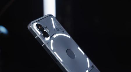 Sans attendre la présentation : MKBHD présente Nothing Phone (2) en vidéo