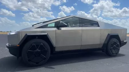 Tesla a changé d'avis au sujet de l'amende de 50 000 dollars imposée aux acheteurs du Cybertruck qui peuvent revendre le pick-up électrique dans l'année qui suit l'achat.