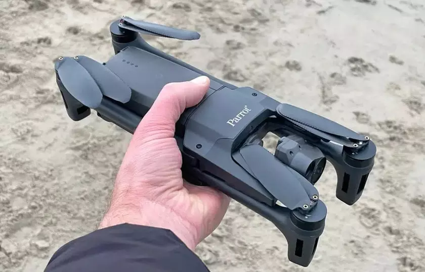 Parrot Anafi USA drone pour agent immobilier