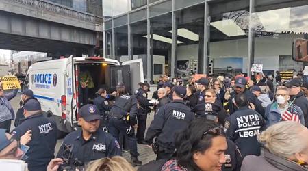 Tesla Takedown" : une vague de manifestations anti-Mask déferle sur les États-Unis
