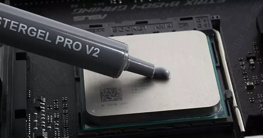Cooler Master MasterGel Pro V2 pâte thermique pour ordinateurs portables