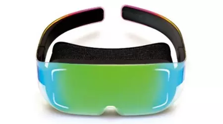 Sharp a présenté un prototype de casque VR avec une résolution de 2K par œil et un taux de rafraîchissement de 120 Hz.