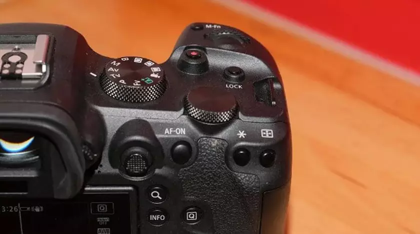 Canon EOS R6 caméra 4K clip musical
