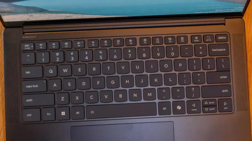 Revue de l'ordinateur portable Lenovo Yoga Slim 7x AI