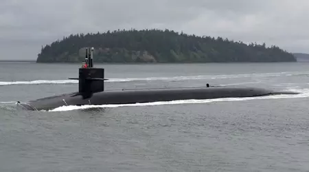 Les États-Unis ont envoyé au Moyen-Orient un sous-marin à propulsion nucléaire de classe Ohio équipé de 154 missiles de croisière Tomahawk ou de missiles balistiques intercontinentaux Trident II.