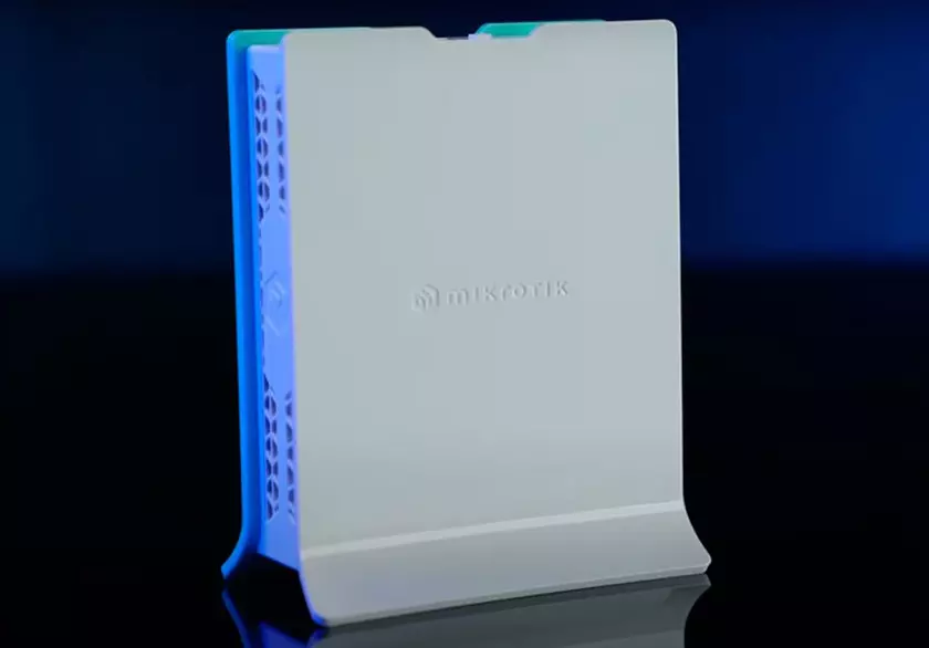 MikroTik hAP ax lite wireless travel router VPN