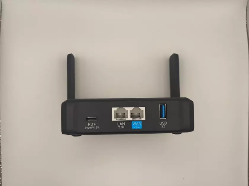 GL.iNet Slate 7 (GL-BE3600) Routeur 802.11be