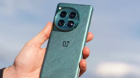 Le OnePlus 12 reçoit la mise à jour OxygenOS 15 avec des fonctionnalités d'IA pour améliorer les photos et les notes.