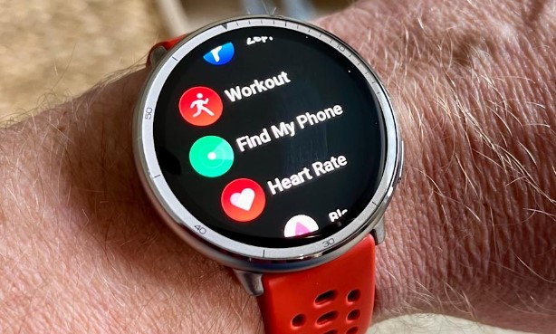 Comparaison Versa 4 vs Active 2