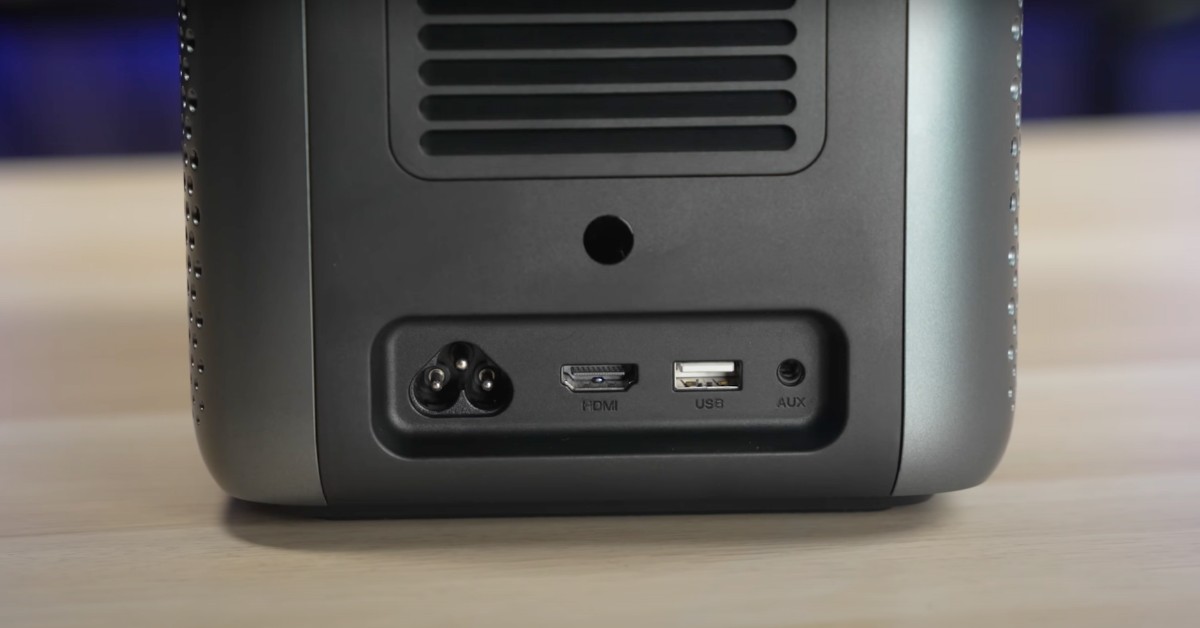 NEBULA par Anker Cosmos Laser Meilleur projecteur home cinéma 4K