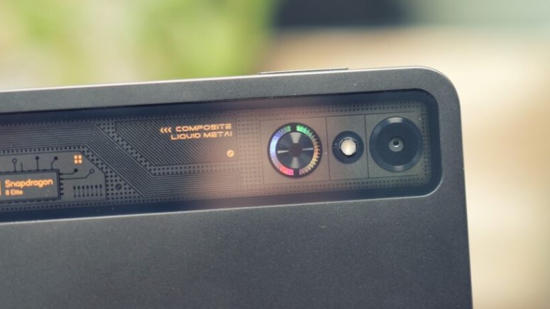 Astra contre iPad Pro M4