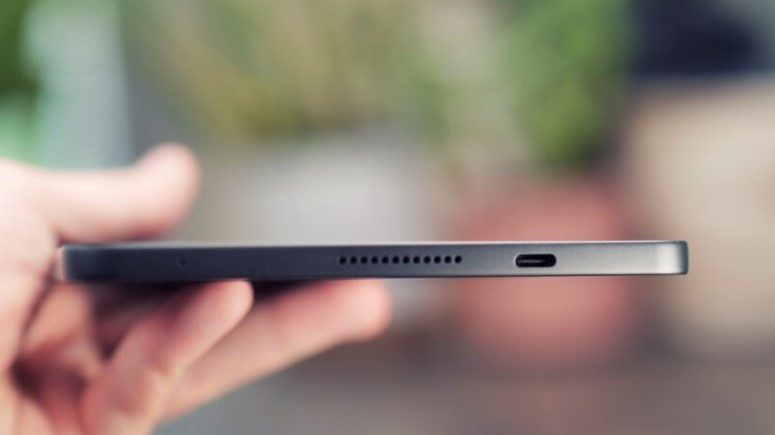 Astra contre iPad Pro M4