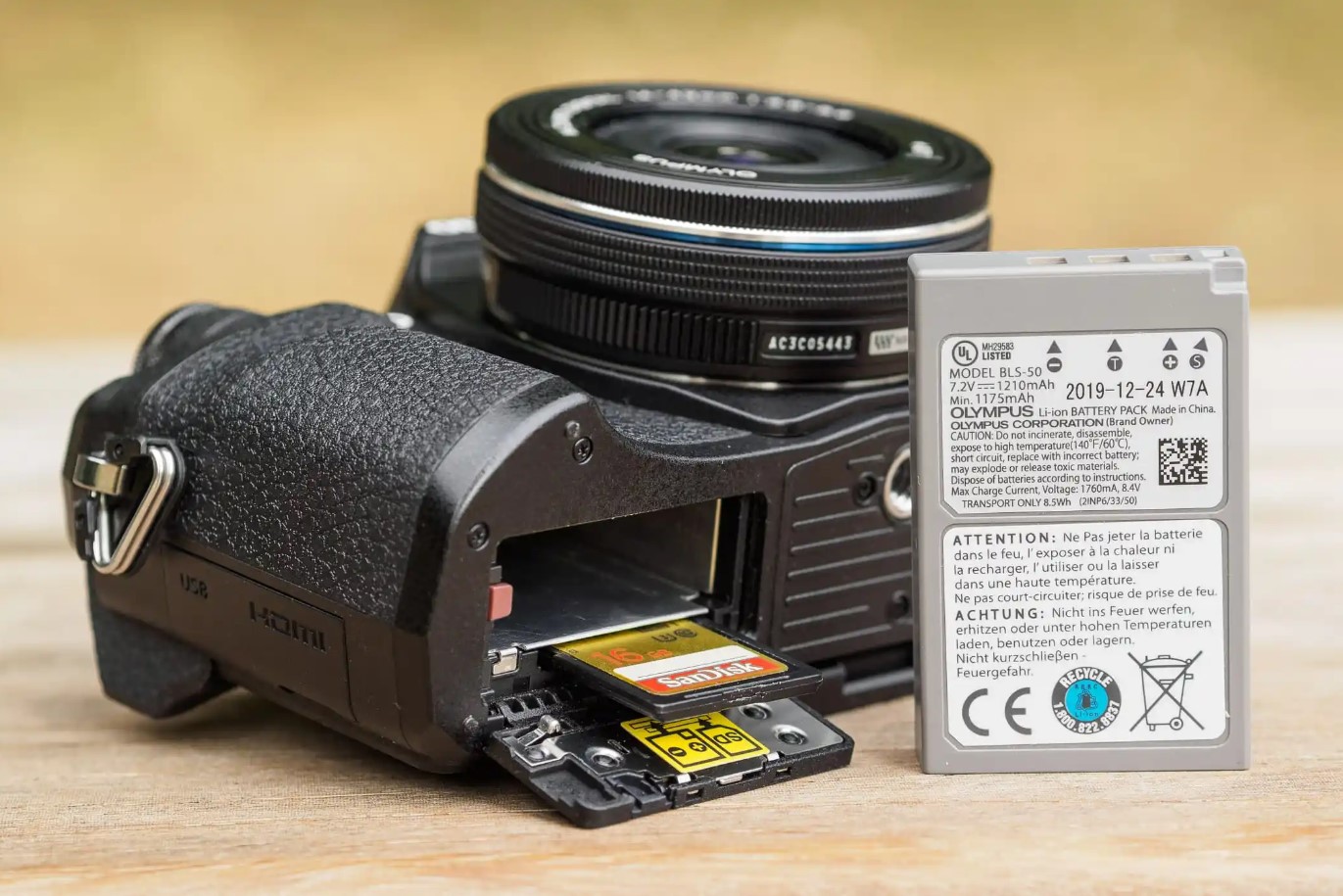 OM SYSTEM OM-D E-M10 Mark IV appareil photo sans miroir économique