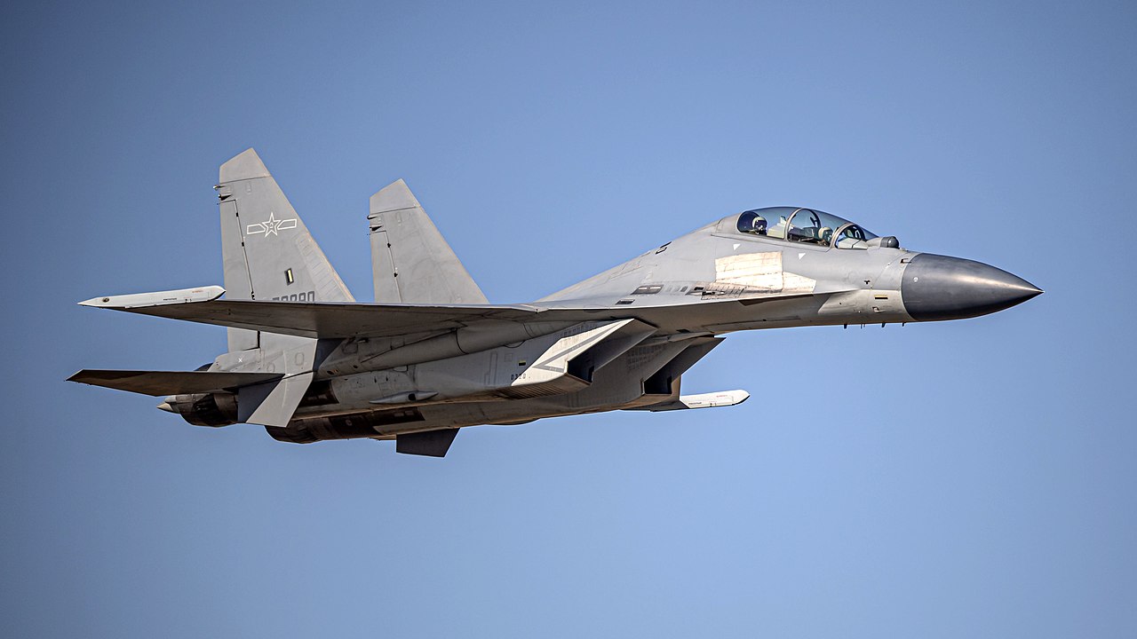 La Chine accélère la production de chasseurs lourds J-16 de quatrième génération pour patrouiller autour de Taïwan La Chine accélère la production de chasseurs lourds J-16 de quatrième génération pour patrouiller autour de Taïwan