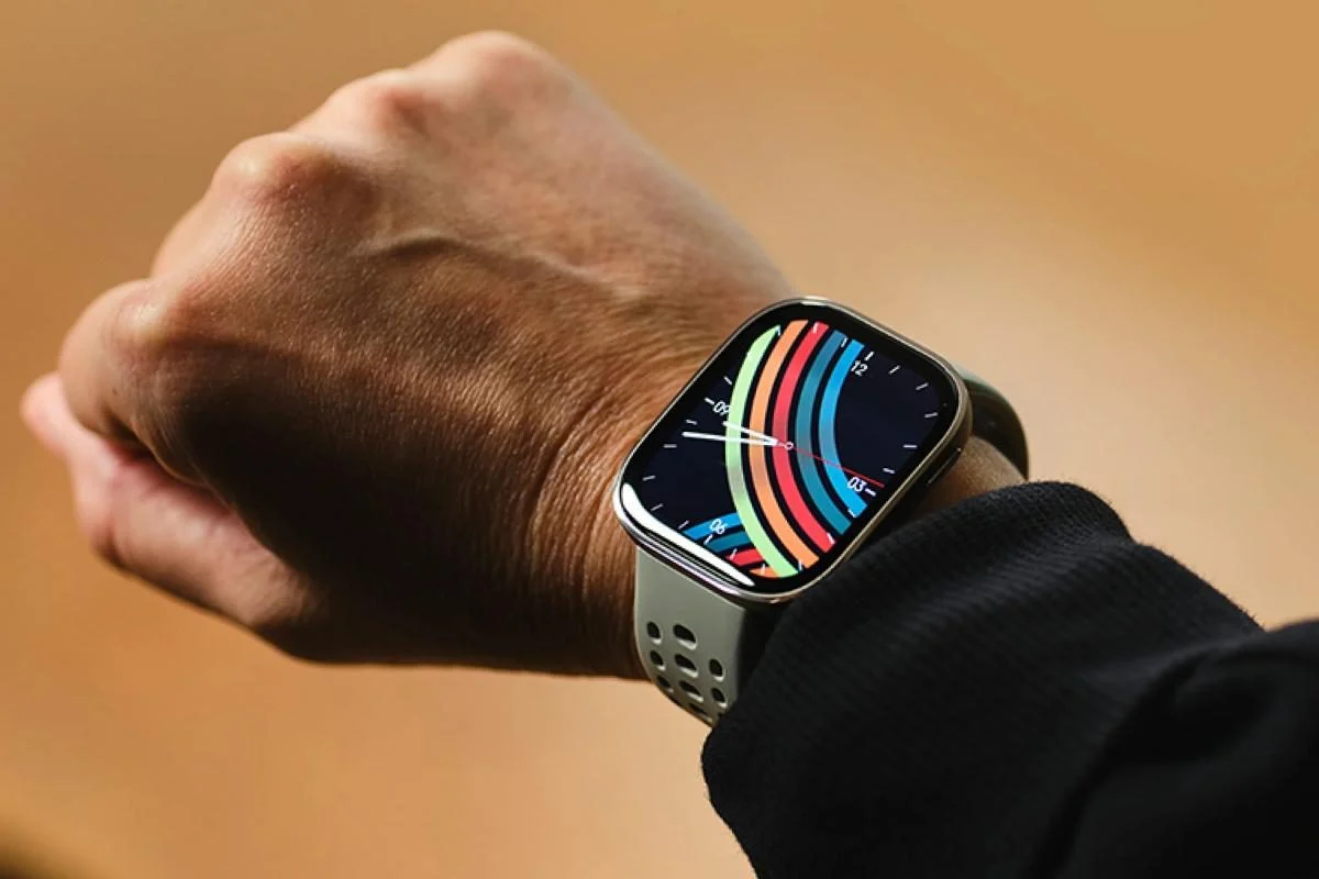 Amazfit Bip 6 est à la mode : activez l'écran avec un double tap Nous avons attendu ! Amazfit Bip 6 a maintenant une fonction de réveil par double tap