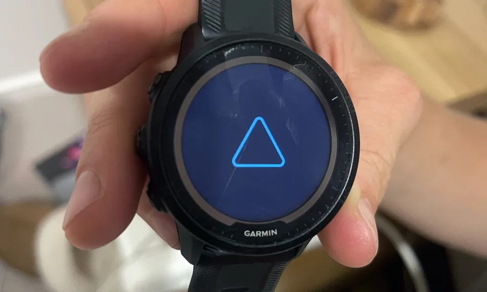 Garmin détecte un "triangle bleu" sur ses montres après une mise à jour