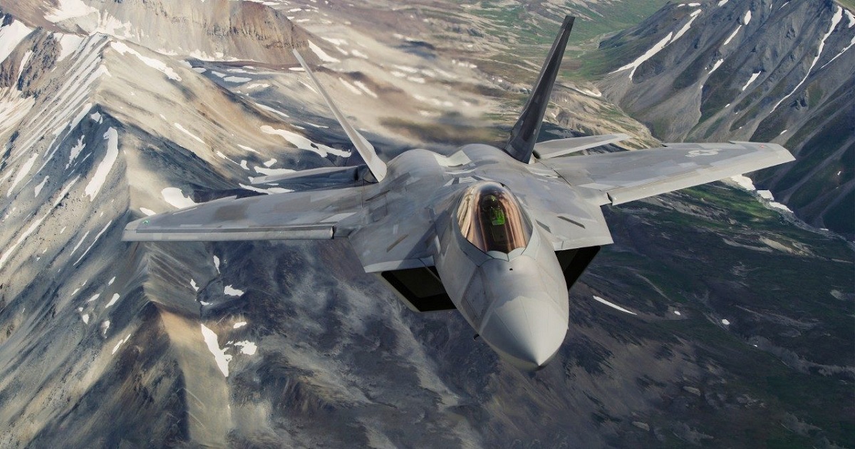 Les États-Unis envoient des avions de guerre en Iran après avoir été informés d'une possible attaque contre l'Arabie saoudite. Les États-Unis envoient des avions de guerre en Iran après avoir été informés d'une possible attaque contre l'Arabie saoudite.