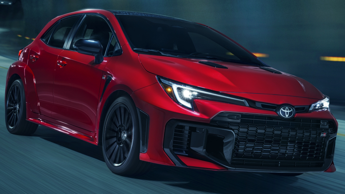 À l'intérieur de la Toyota GR Corolla : Puissance, Performance et Précision Libérant la Bête : la Toyota GR Corolla conquiert les rues