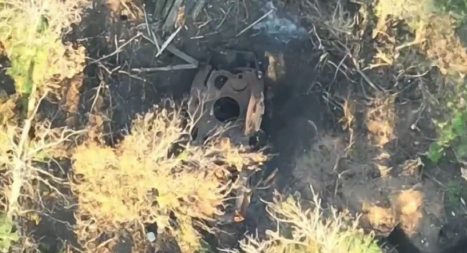 Détachement de la tour: les troupes ukrainiennes ont détruit le BTR-82A amélioré à l'aide d'un drone grand public Détachement de la tour: les troupes ukrainiennes ont détruit le BTR-82A amélioré à l'aide d'un drone grand public