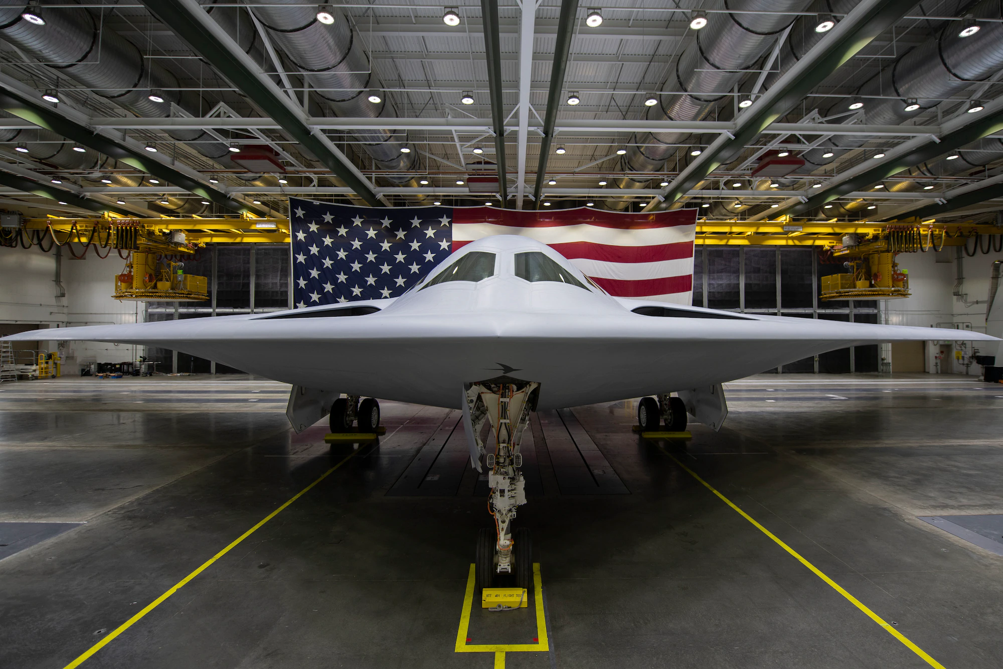 L'armée de l'air américaine envisageait l'utilisation conjointe de bombardiers nucléaires B-21 Raider et de drones guidés. L'armée de l'air américaine envisageait l'utilisation conjointe de bombardiers nucléaires B-21 Raider et de drones guidés.