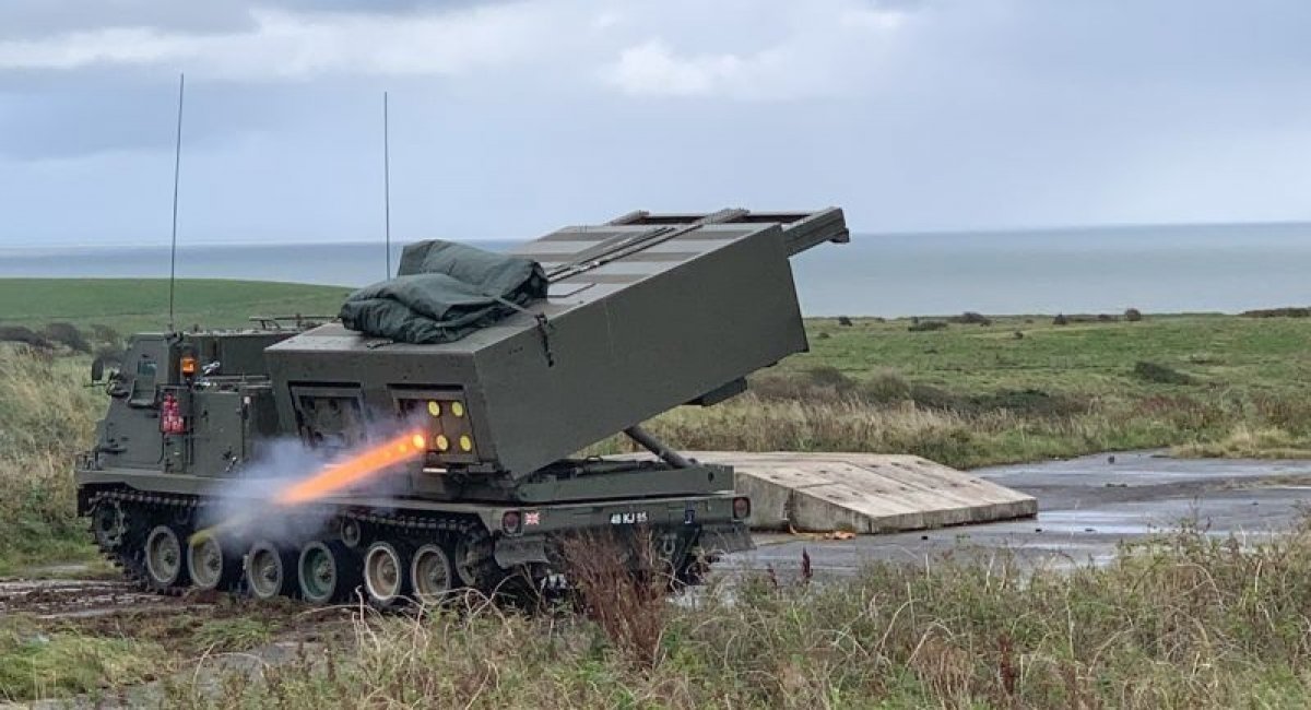 Les forces armées ukrainiennes présentent pour la première fois les systèmes de jet M270 MLRS en action (vidéo) Les forces armées ukrainiennes présentent pour la première fois les systèmes de jet M270 MLRS en action (vidéo)