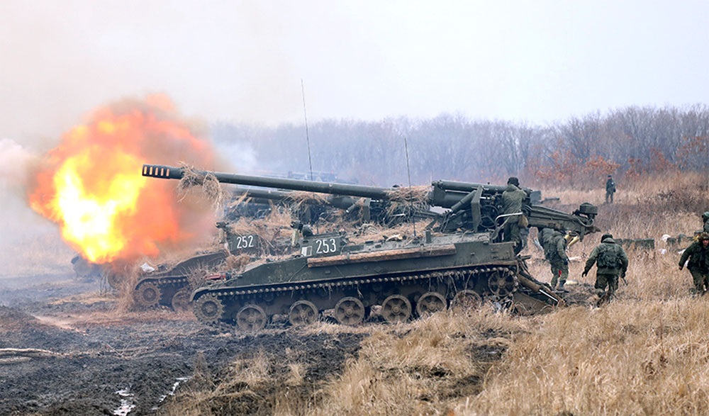 Les artilleurs ukrainiens détruisent deux canons automoteurs russes de 152 mm 2S5 Giatsint-S Les artilleurs ukrainiens détruisent deux canons automoteurs russes de 152 mm 2S5 Giatsint-S