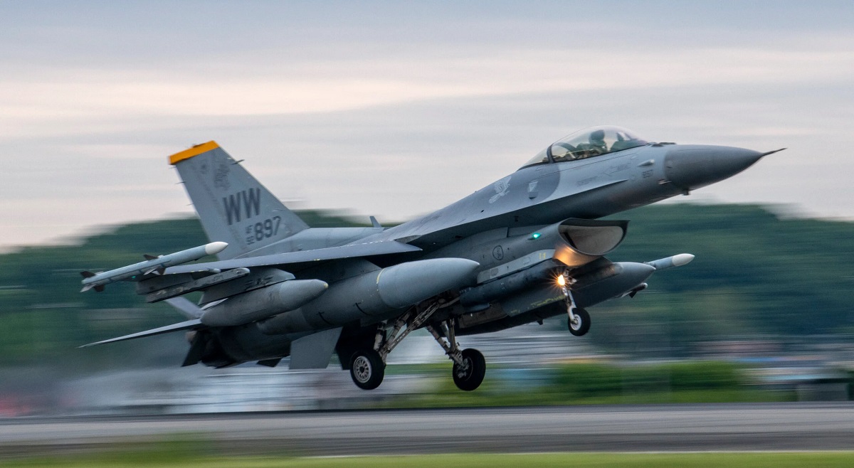 Les États-Unis ne bloqueront pas le transfert d'avions de combat F-16 de l'Europe vers l'Ukraine Les États-Unis ne bloqueront pas le transfert d'avions de combat F-16 de l'Europe vers l'Ukraine