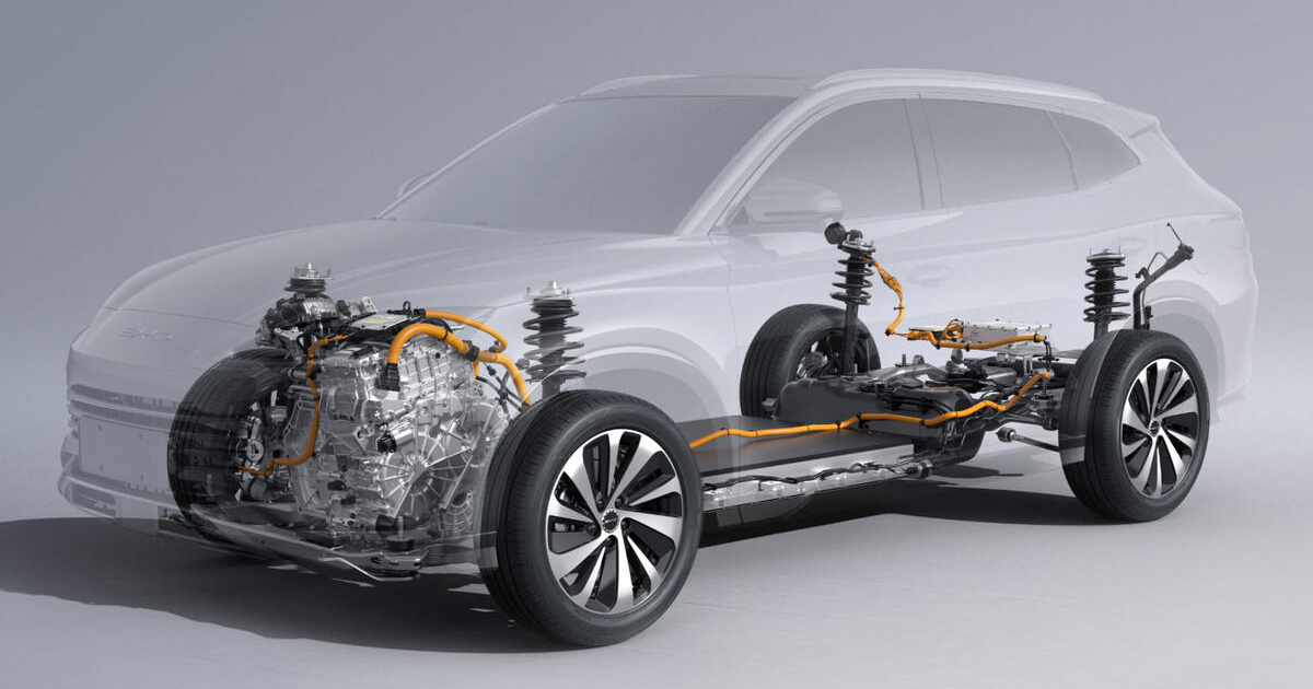 Innovation sous le capot : Groupe motopropulseur DM-i dans le BYD Seal U Démontage : Unité de puissance DM-i du nouveau BYD Seal U