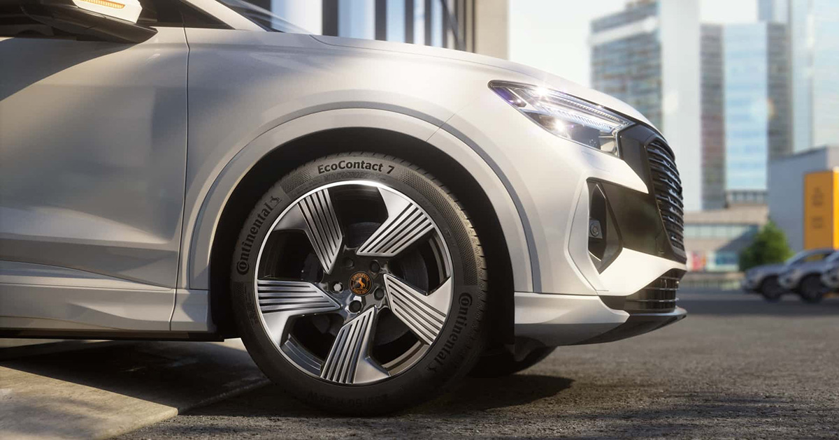 Efficacité et performance : Continental EcoContact 7 sur la Mercedes-Benz écologique Essai routier : Comment le Continental EcoContact 7 améliore les performances de conduite de la voiture électrique Mercedes-Benz