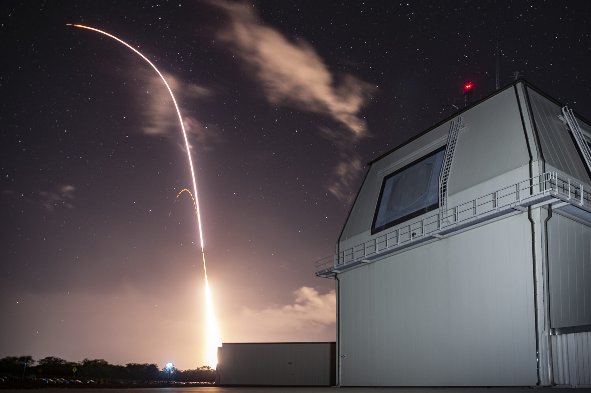 Lockheed Martin a reçu 527 $ pour améliorer le système de défense antimissile Aegis en vue de son déploiement à Guam. Lockheed Martin a reçu 527 $ pour améliorer le système de défense antimissile Aegis en vue de son déploiement à Guam.