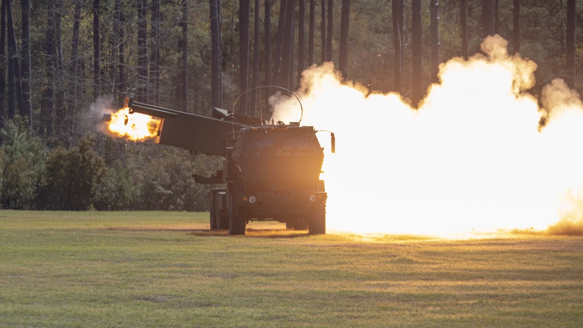 En 2023, la Pologne établira un centre HIMARS pour la maintenance et la production de systèmes de missiles M142. En 2023, la Pologne établira un centre HIMARS pour la maintenance et la production de systèmes de missiles M142.
