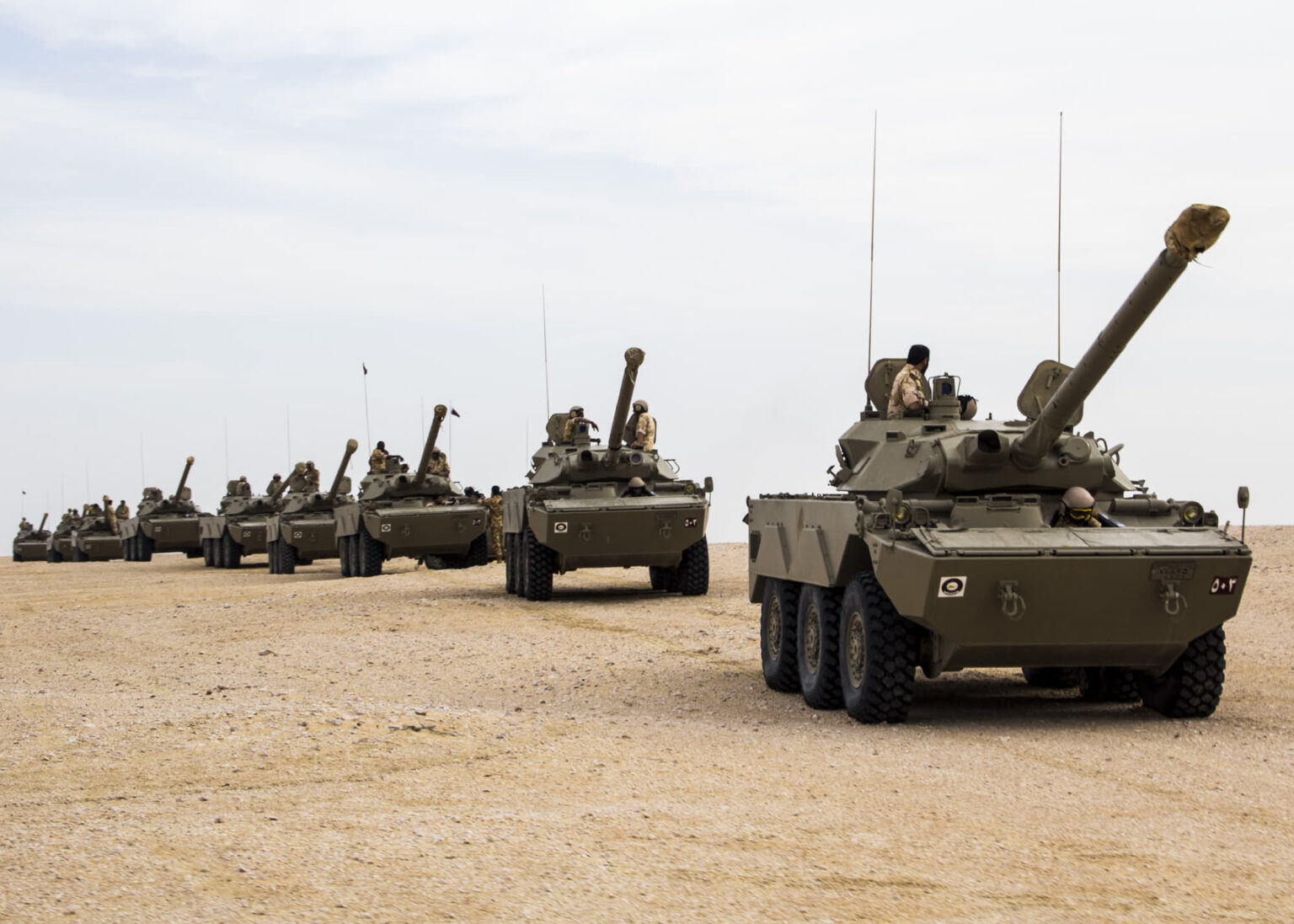La réponse française à la mobilité et à la protection : Les innovations AMX-10RC AMX-10RC : Puissance et balistique en français
