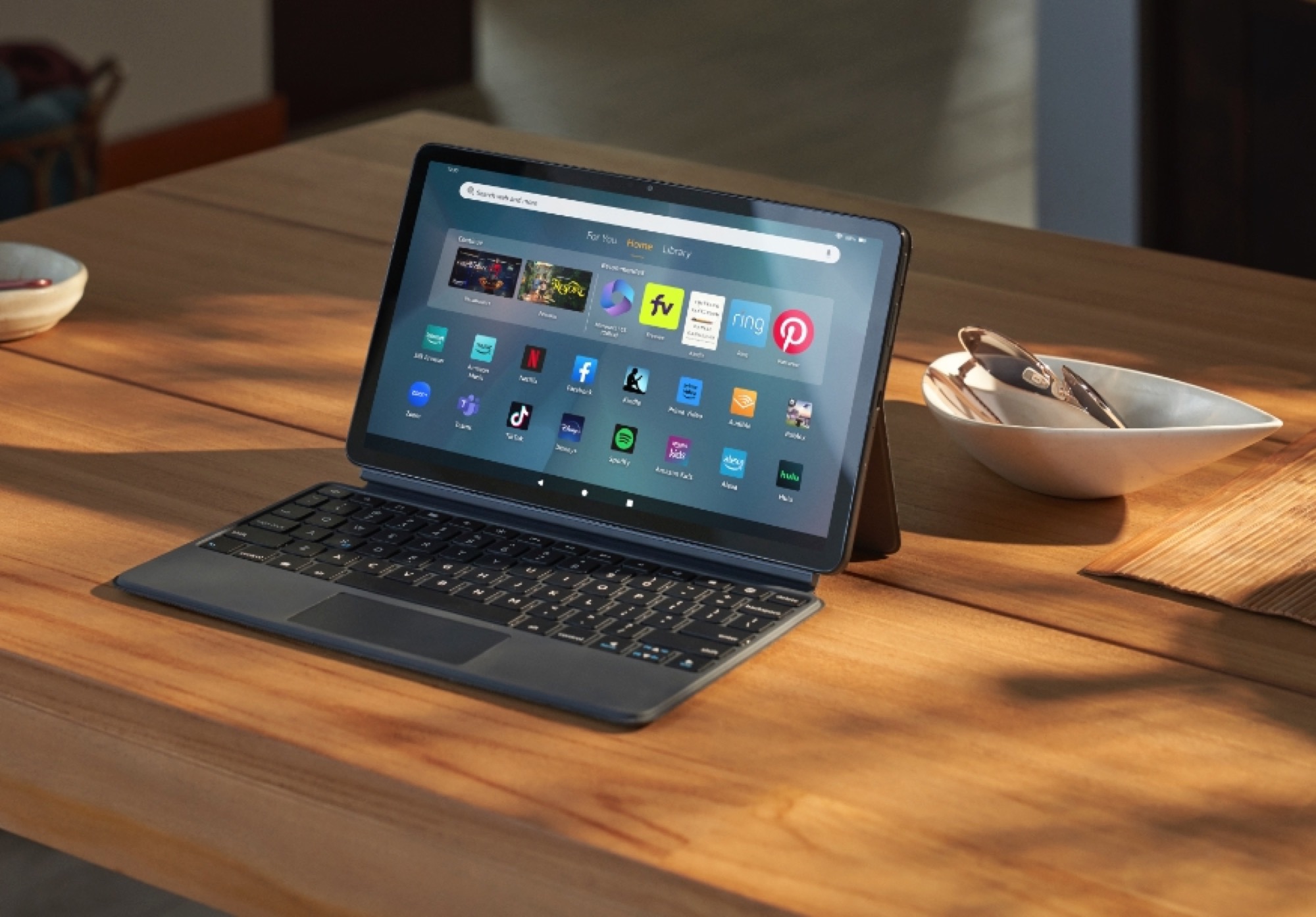 Amazon Fire Max 11 : la tablette la plus grande et la plus puissante d'Amazon, avec 14 heures d'autonomie, à partir de 230 dollars