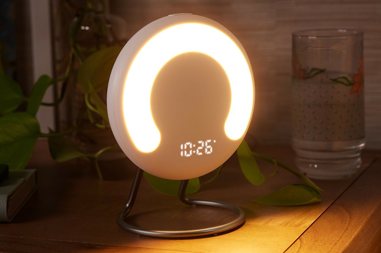 Le réveil intelligent Amazon Halo Rise avec suivi du sommeil peut être acheté avec une remise de 30 $. Le réveil intelligent Amazon Halo Rise avec suivi du sommeil peut être acheté avec une remise de 30 $.