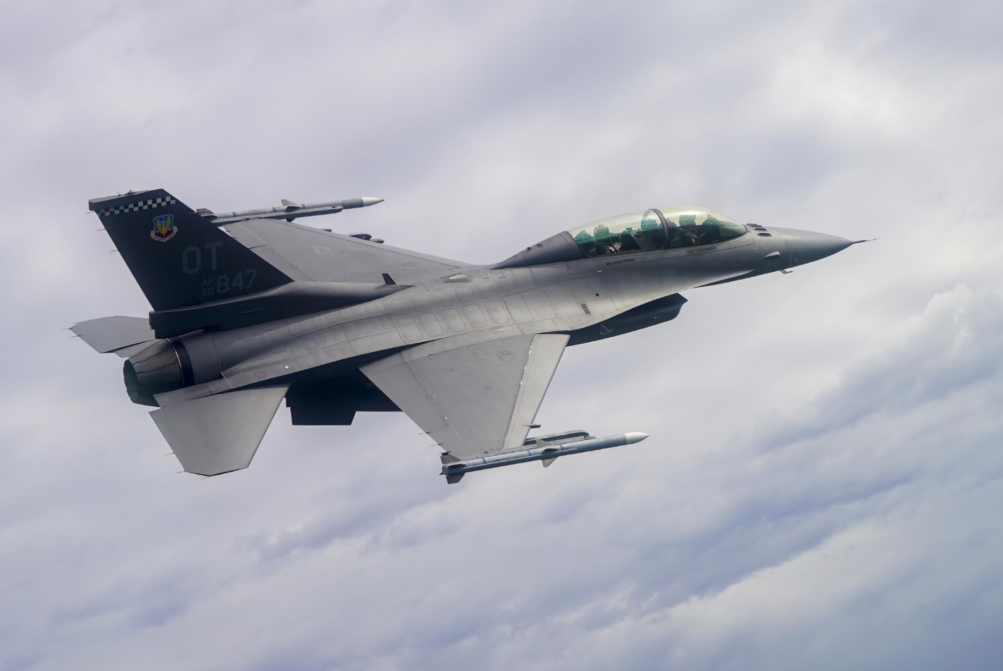 Haut représentant de l'Union européenne : Les pilotes ukrainiens apprennent déjà à utiliser les chasseurs américains F-16 Fighting Falcon Haut représentant de l'Union européenne : Les pilotes ukrainiens apprennent déjà à utiliser les chasseurs américains F-16 Fighting Falcon