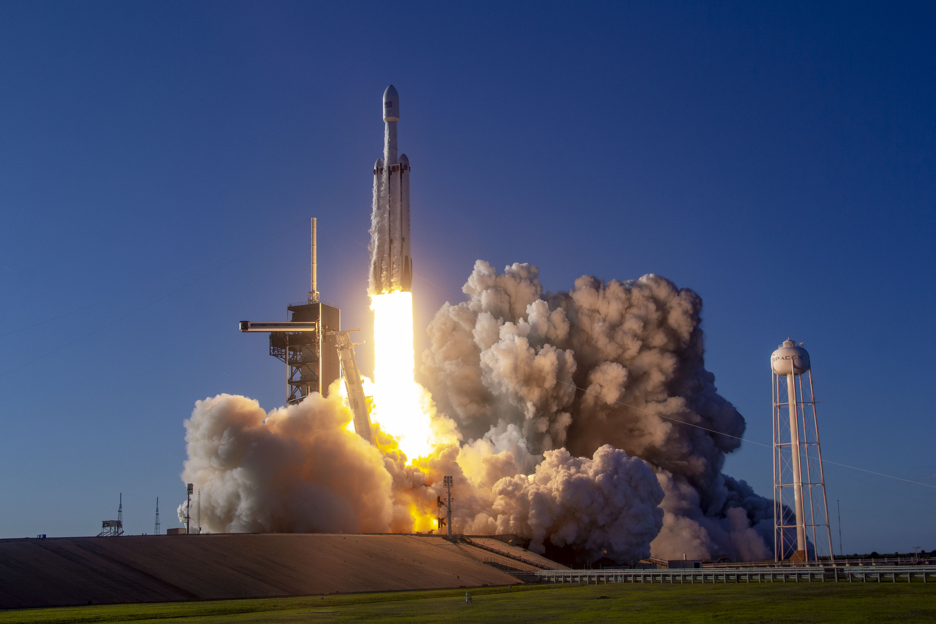 SpaceX achève la mission secrète USSF-67 pour l'U.S. Space Force - Falcon Heavy met un satellite militaire en orbite SpaceX achève la mission secrète USSF-67 pour l'U.S. Space Force - Falcon Heavy met un satellite militaire en orbite