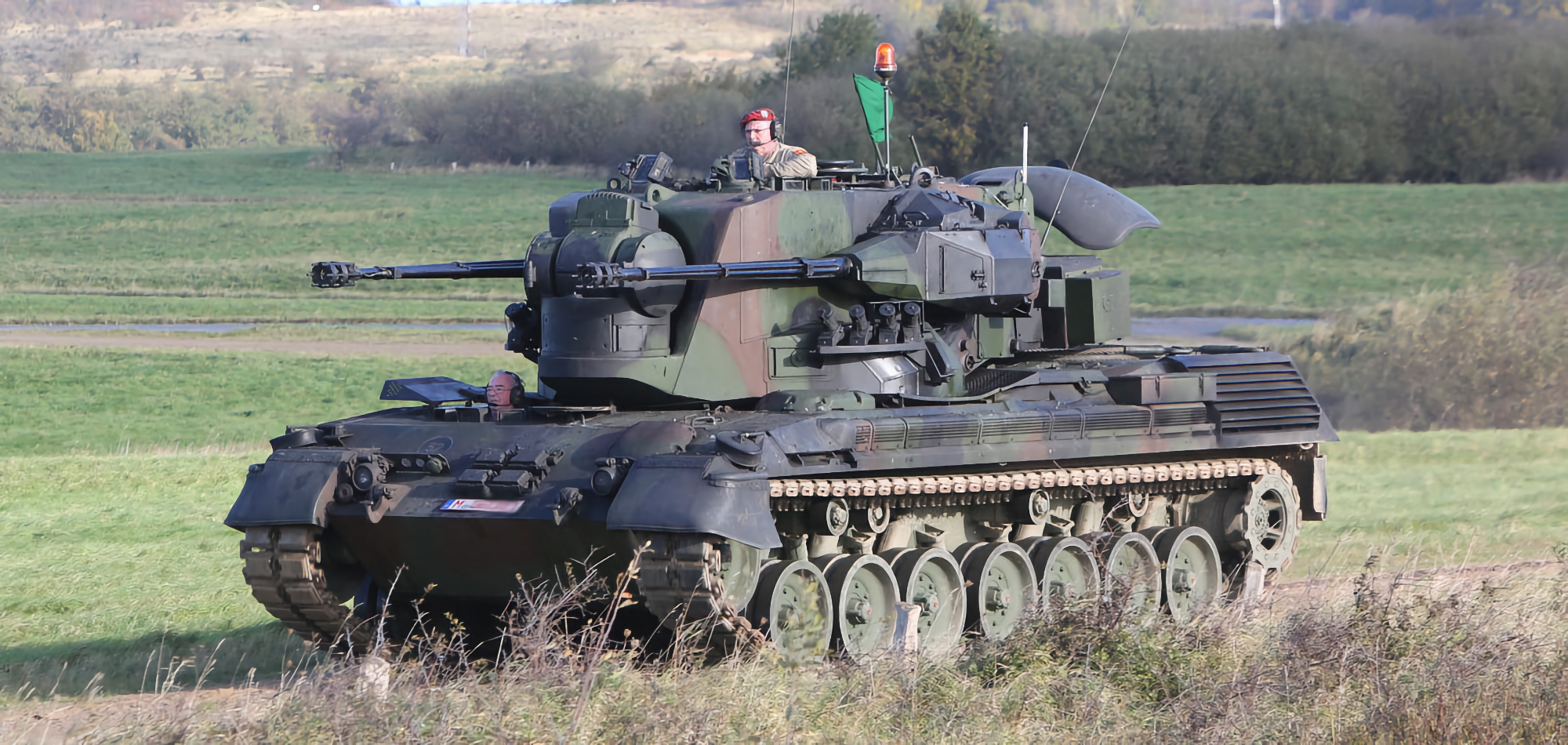 L'Allemagne s'apprête à envoyer trois chars antiaériens Gepard supplémentaires en Ukraine et prévoit de commencer à fournir des munitions pour ces unités au cours de l'été. L'Allemagne s'apprête à envoyer trois chars antiaériens Gepard supplémentaires en Ukraine et prévoit de commencer à fournir des munitions pour ces unités au cours de l'été.
