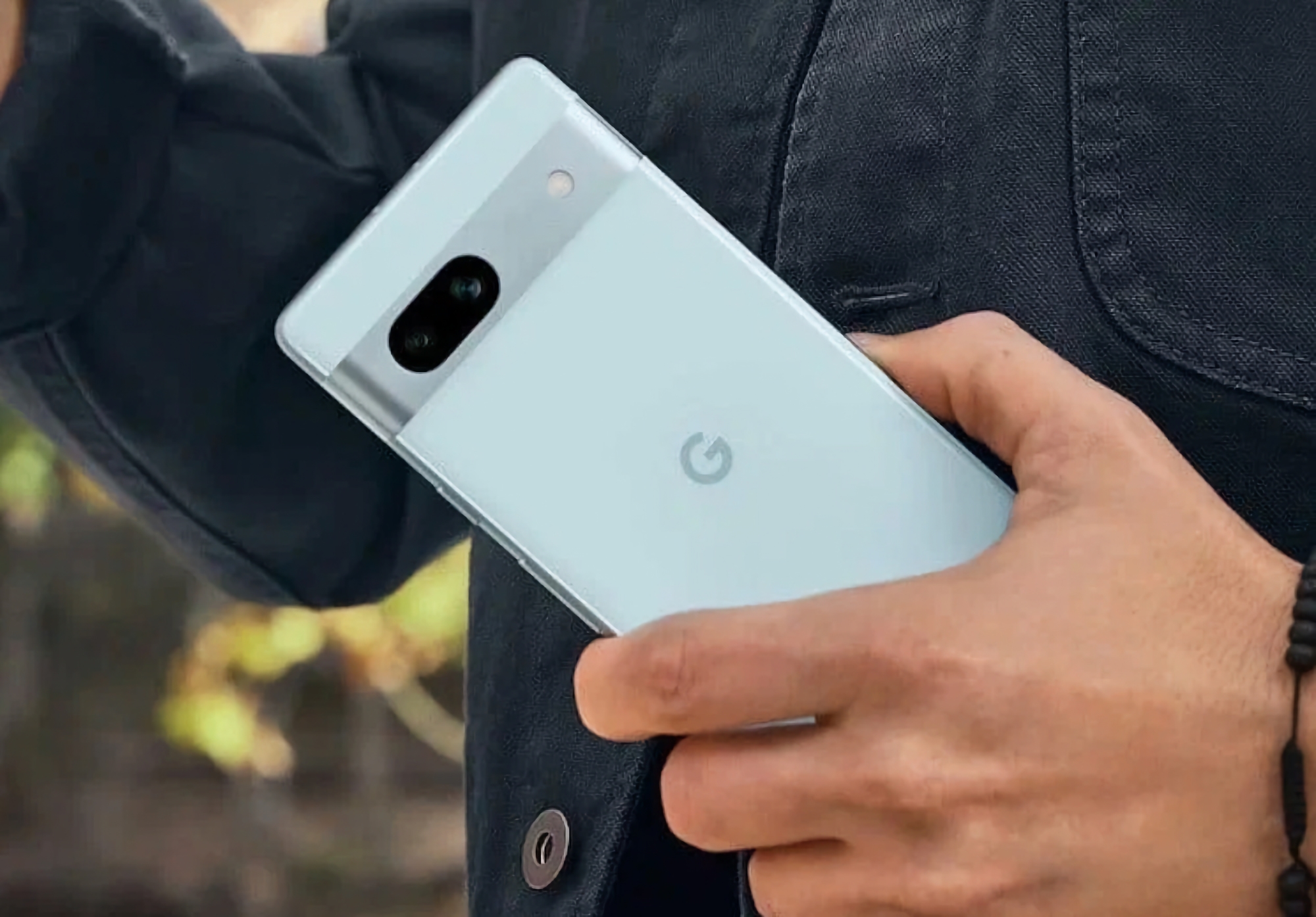 Quelques heures avant l'annonce : un initié montre la vidéo promotionnelle du Google Pixel 7a. Quelques heures avant l'annonce : un initié montre la vidéo promotionnelle du Google Pixel 7a.