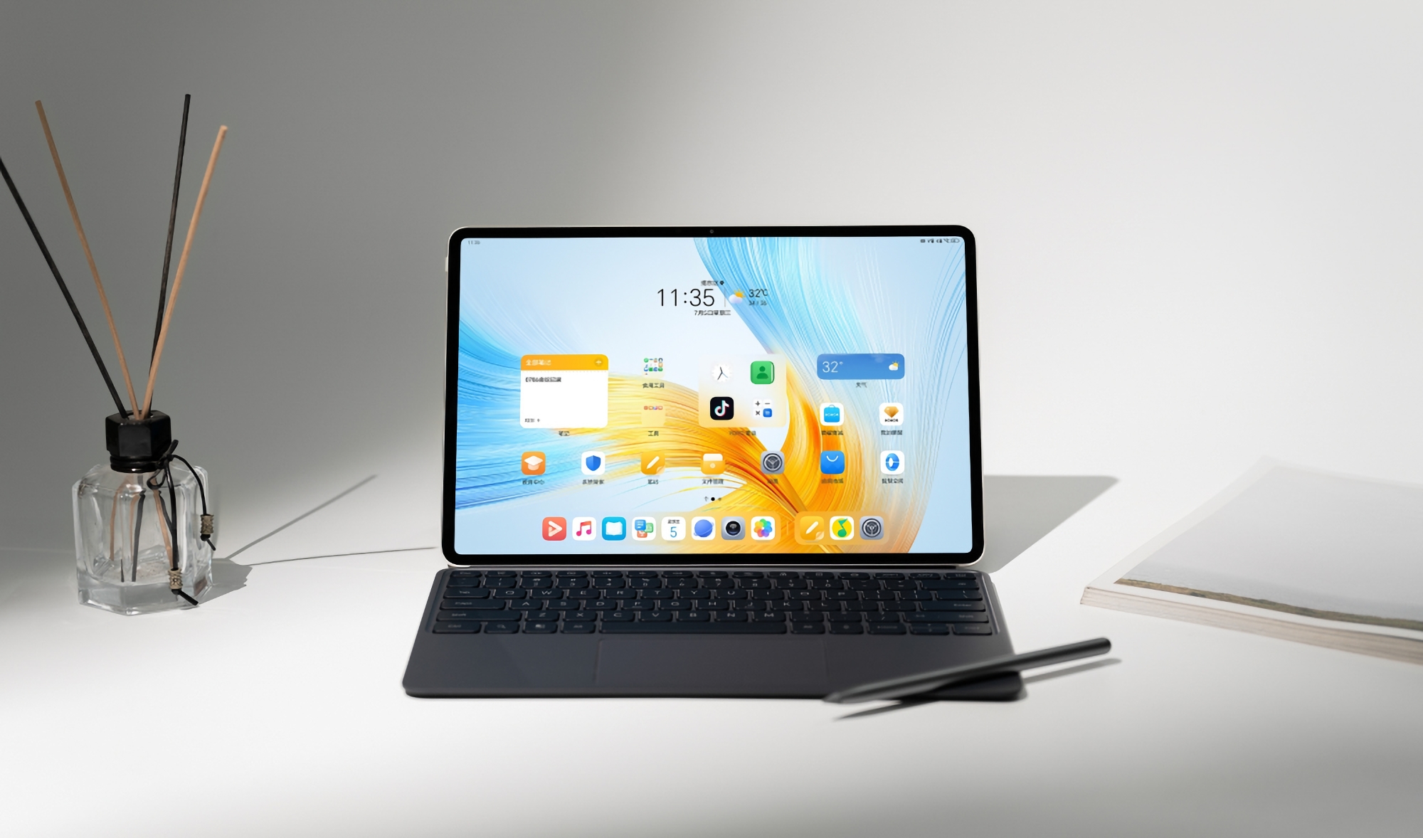 Deux caméras, un écran à cadre fin, un stylet et un étui clavier : Honor dévoile le MagicPad avant son annonce Deux caméras, un écran à cadre fin, un stylet et un étui clavier : Honor dévoile le MagicPad avant son annonce