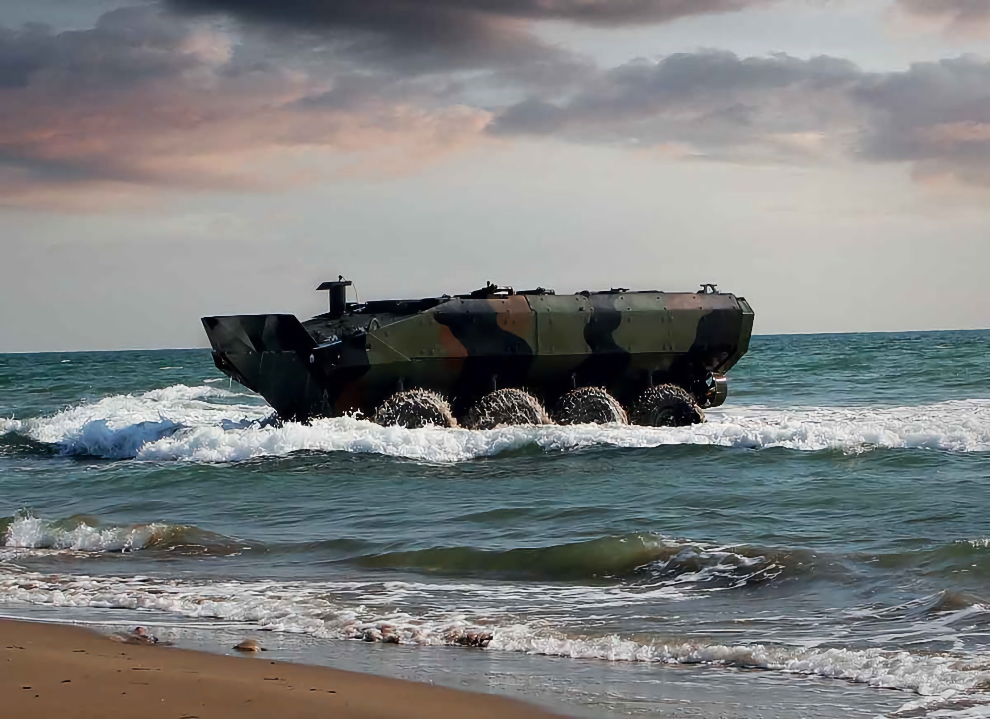 L'Italie achète 36 véhicules amphibies blindés VBA 8×8 L'Italie achète 36 véhicules amphibies blindés VBA 8×8