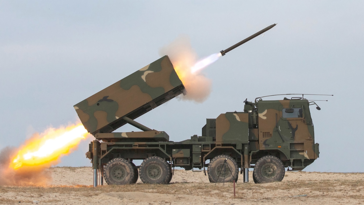 Les HIMARS ne suffisent pas : La Pologne est sur le point de signer un contrat avec la Corée du Sud pour l'achat de plus de 300 MLRS K239 Chunmoo. Les HIMARS ne suffisent pas : La Pologne est sur le point de signer un contrat avec la Corée du Sud pour l'achat de plus de 300 MLRS K239 Chunmoo.